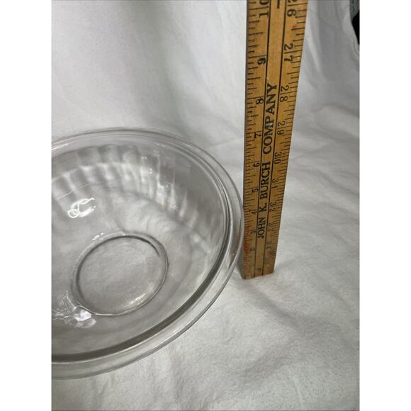 Vintage Pyrex 2.5 Liter Optic Glass Mixing Bowl Clear Ribbed #325 Clean, No Chip - Picture 6 of 6